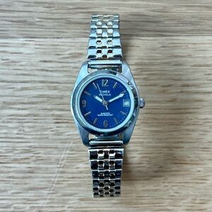 Timex Vintage Indiglo Blue Dial Silver Watch Stretch Band NOT WORKING